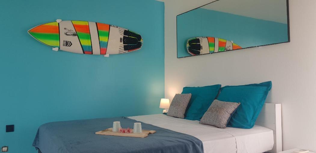 Tres Bel Appartement Avec Vue Mer, Acces Direct A La Plage Et Piscine Surveillee Saint-Francois  Zewnętrze zdjęcie